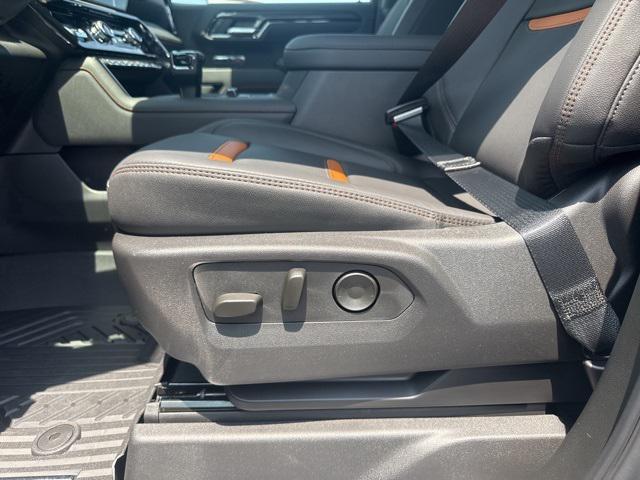 new 2025 GMC Sierra 1500 car, priced at $71,545