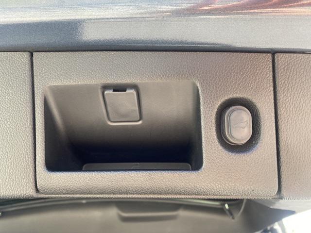 used 2020 GMC Yukon car, priced at $29,990