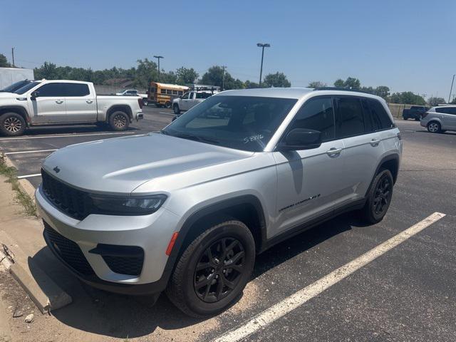 used 2024 Jeep Grand Cherokee car, priced at $36,997