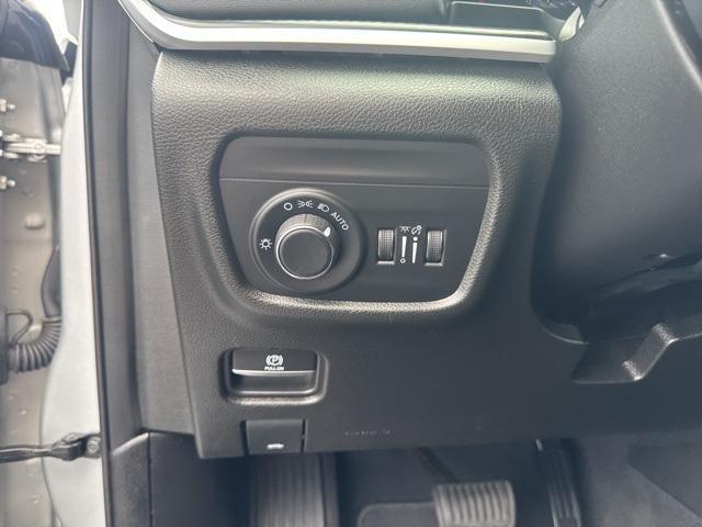 used 2024 Jeep Grand Cherokee car, priced at $36,777