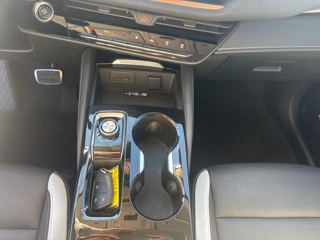 used 2025 Buick Envision car, priced at $33,497