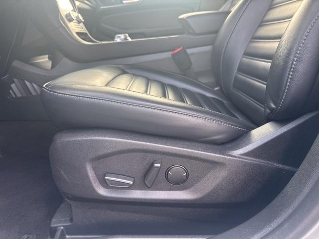 used 2024 Ford Edge car, priced at $23,990