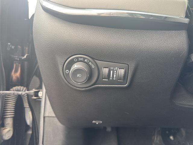 used 2022 Jeep Compass car, priced at $20,990