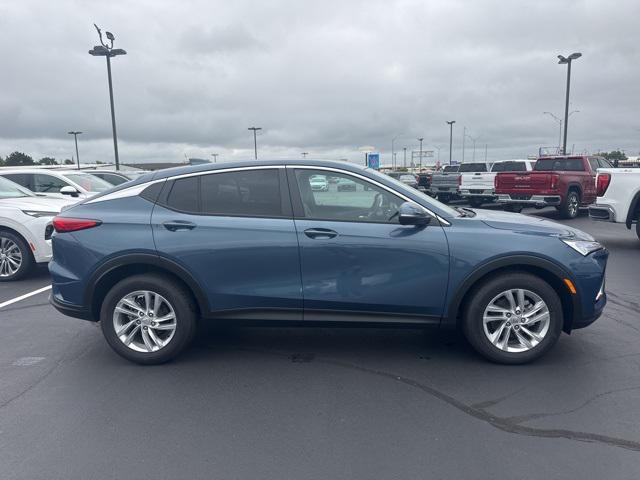 new 2025 Buick Envista car, priced at $26,575