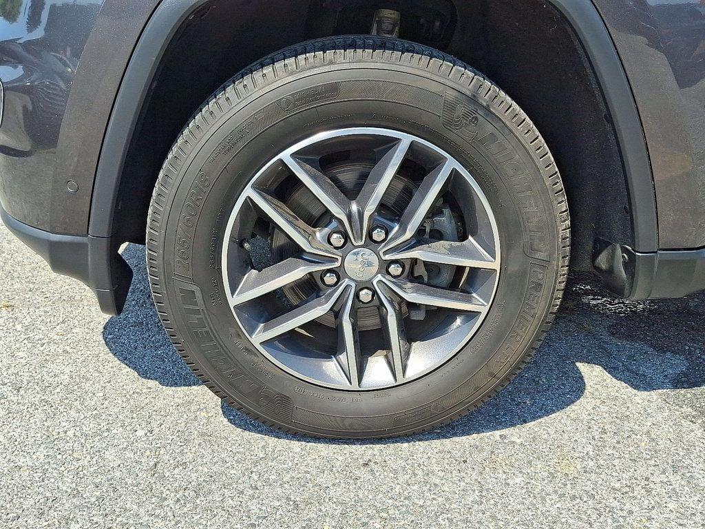 used 2018 Jeep Grand Cherokee car, priced at $13,995