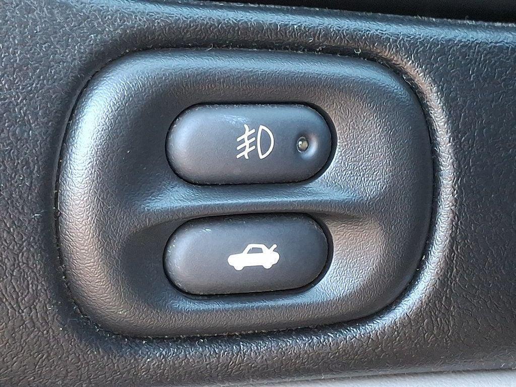 used 2000 Chevrolet Corvette car, priced at $19,995