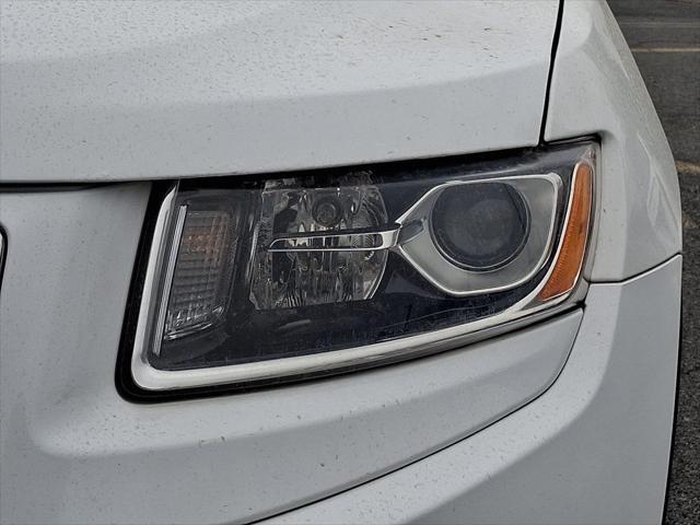 used 2015 Jeep Grand Cherokee car, priced at $13,995