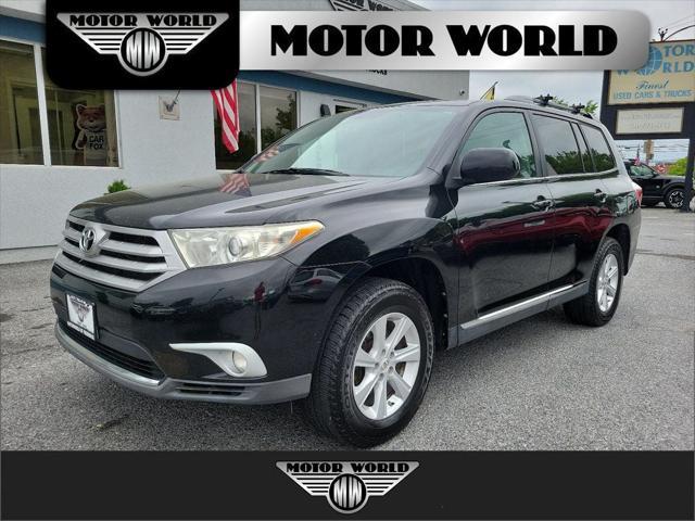 used 2011 Toyota Highlander car, priced at $8,995