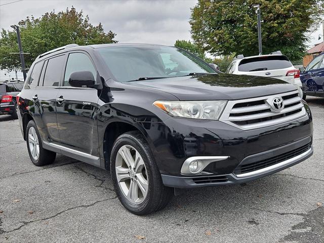 used 2012 Toyota Highlander car, priced at $15,599