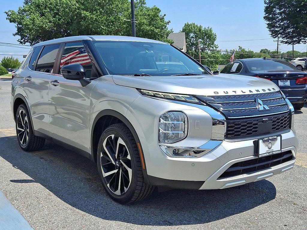 used 2022 Mitsubishi Outlander car, priced at $21,995