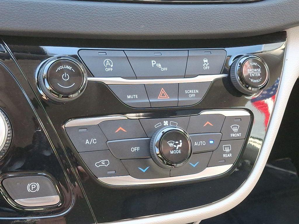 used 2020 Chrysler Pacifica car, priced at $14,995