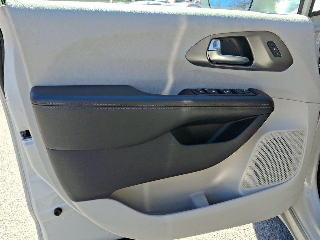 used 2020 Chrysler Pacifica car, priced at $14,995