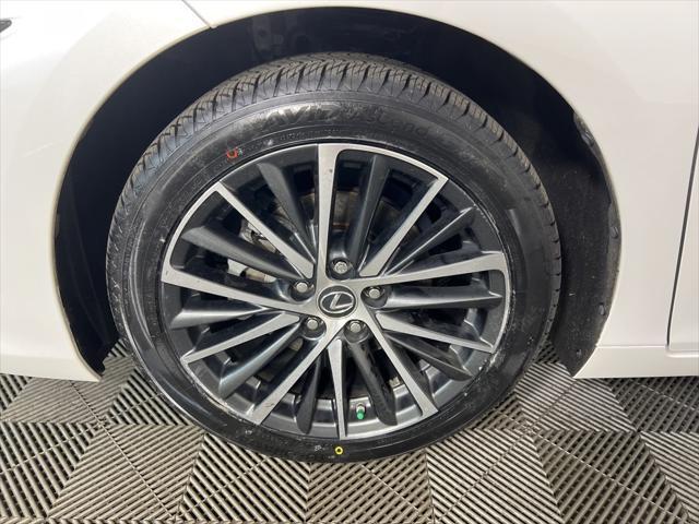 used 2023 Lexus ES 350 car, priced at $39,912