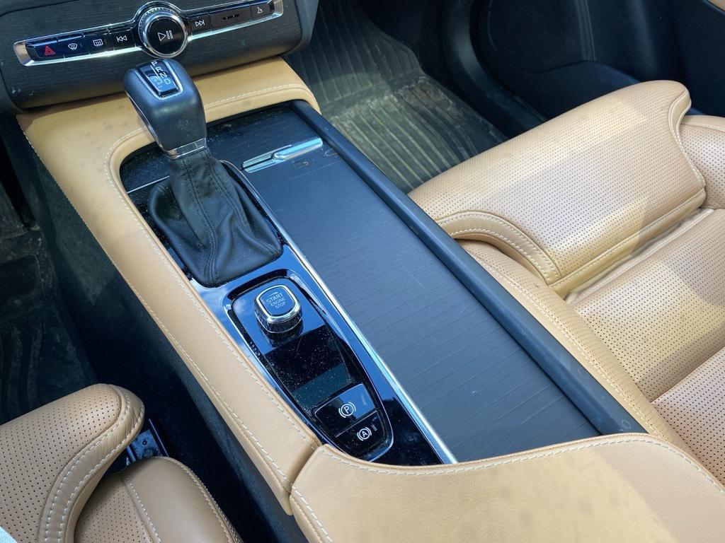 used 2022 Volvo XC90 car, priced at $41,549