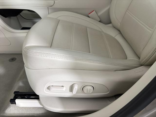 used 2022 GMC Acadia car, priced at $38,725