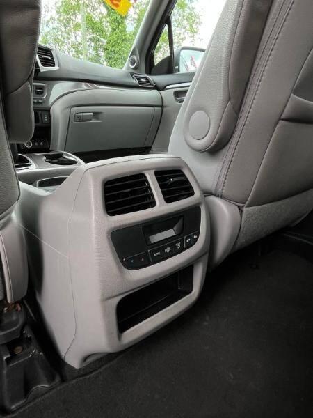 used 2017 Honda Pilot car