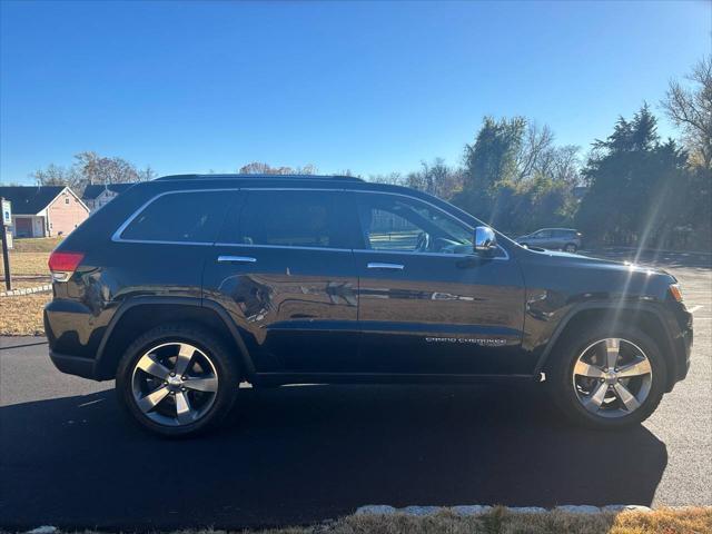 used 2015 Jeep Grand Cherokee car, priced at $14,995