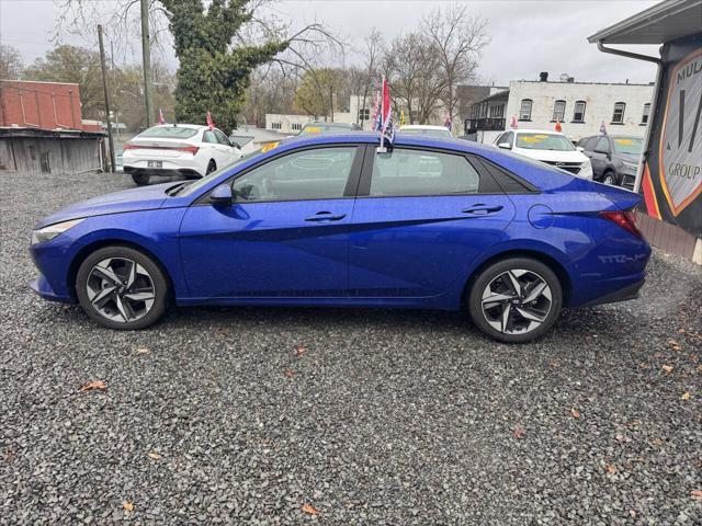 used 2023 Hyundai Elantra car