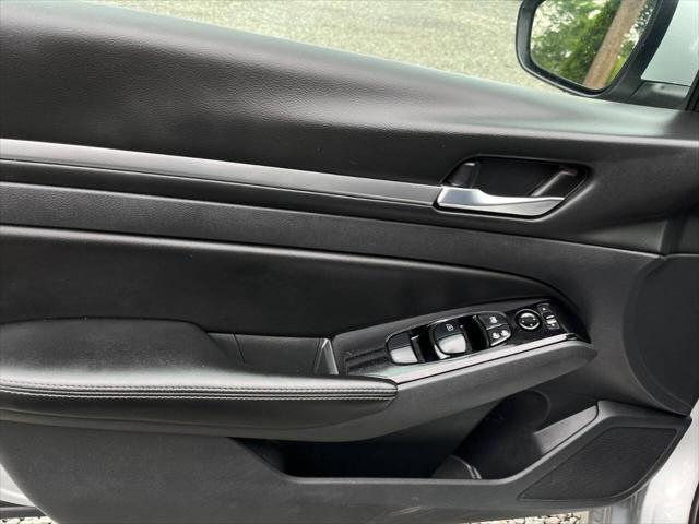 used 2023 Nissan Altima car