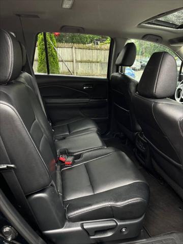 used 2017 Honda Pilot car