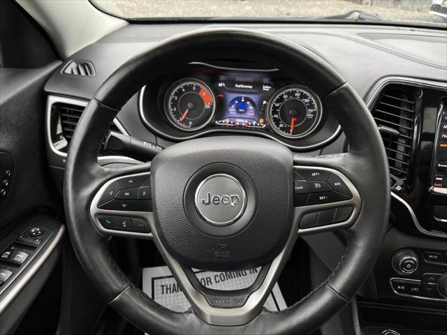 used 2019 Jeep Cherokee car