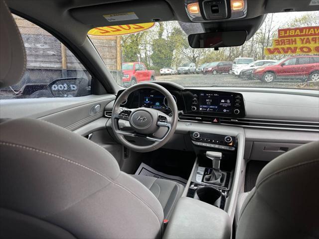 used 2022 Hyundai Elantra car