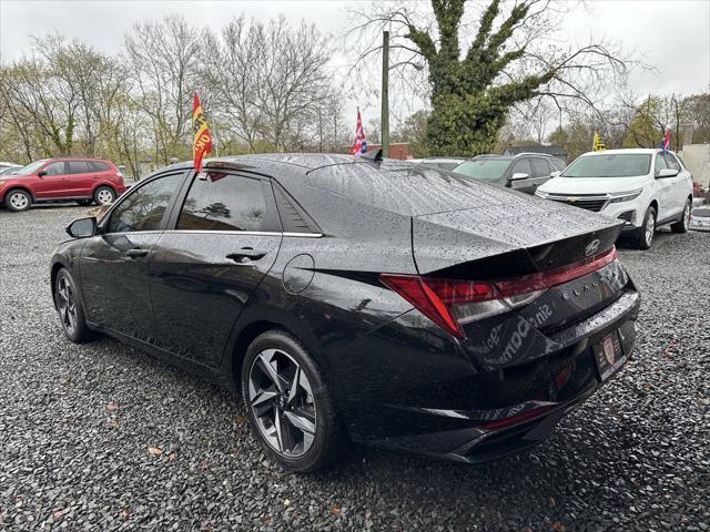 used 2022 Hyundai Elantra car