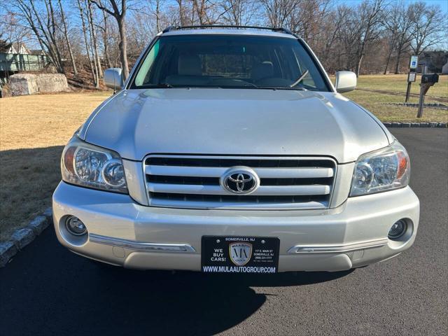 used 2005 Toyota Highlander car, priced at $8,995