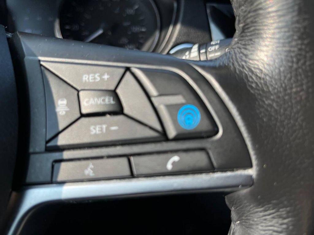 used 2018 Nissan Rogue car