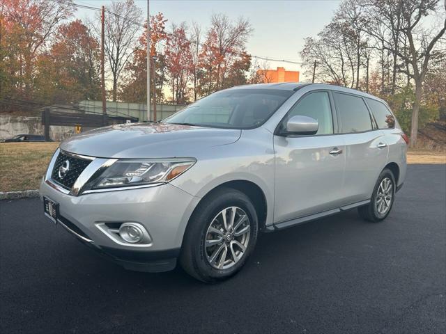 used 2013 Nissan Pathfinder car, priced at $6,995