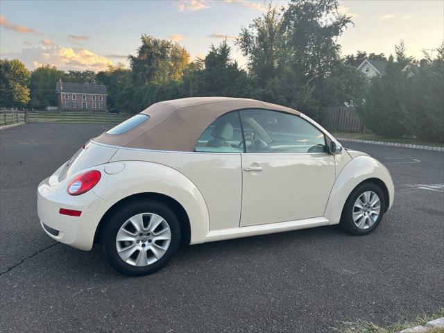 used 2009 Volkswagen New Beetle car, priced at $9,995