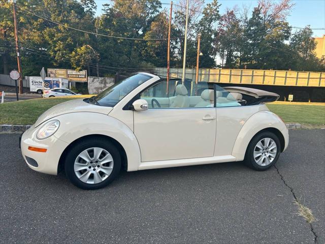 used 2009 Volkswagen New Beetle car, priced at $9,995