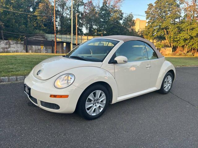 used 2009 Volkswagen New Beetle car, priced at $9,995