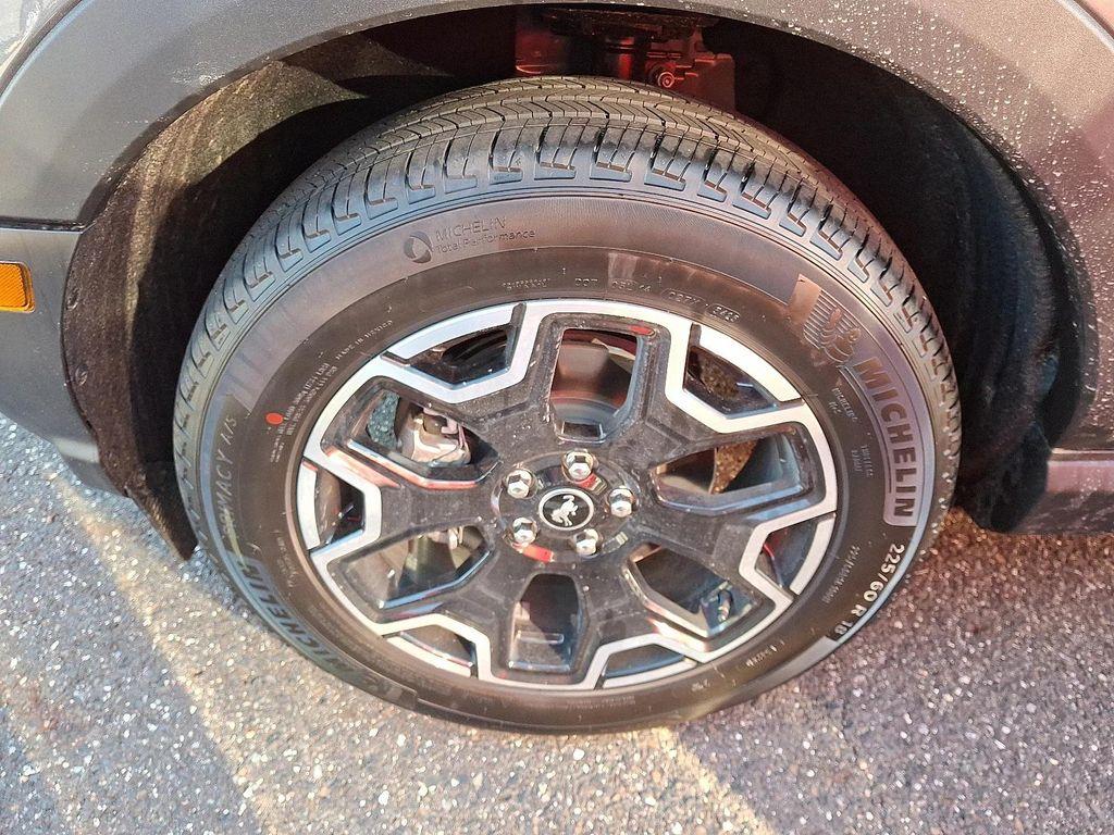 new 2025 Ford Bronco Sport car, priced at $39,754