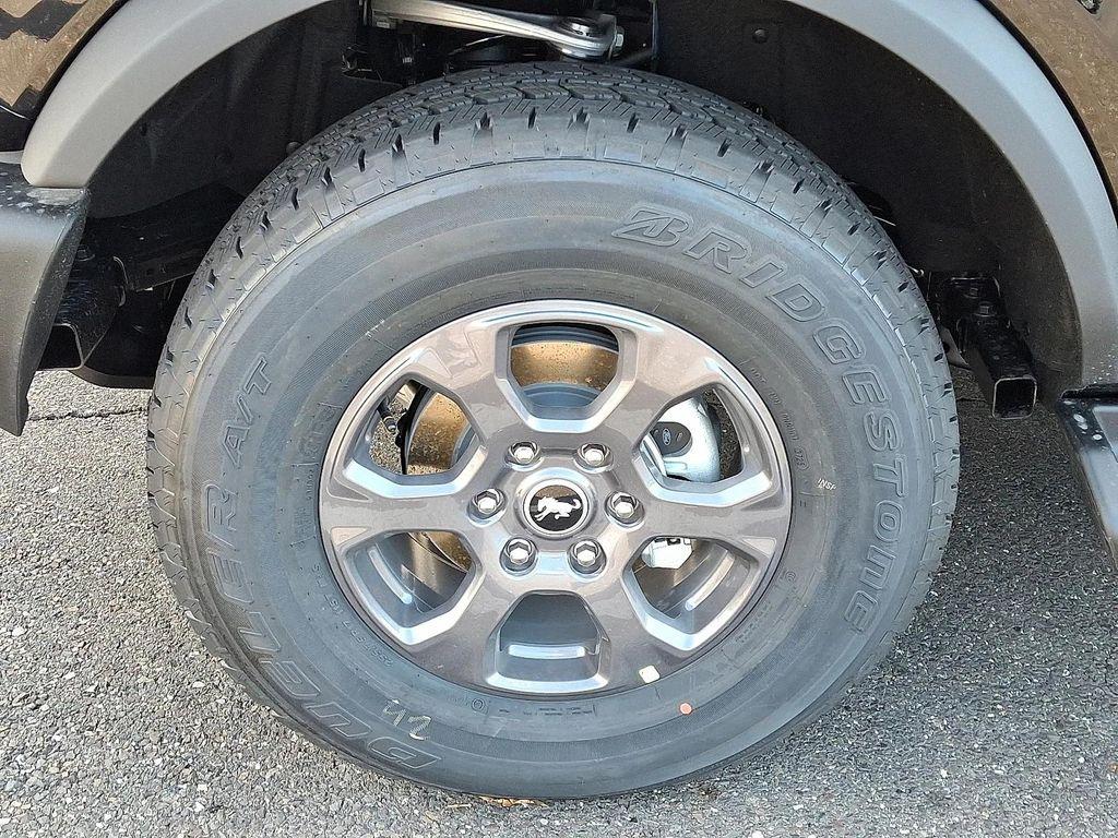 new 2025 Ford Bronco car, priced at $50,120