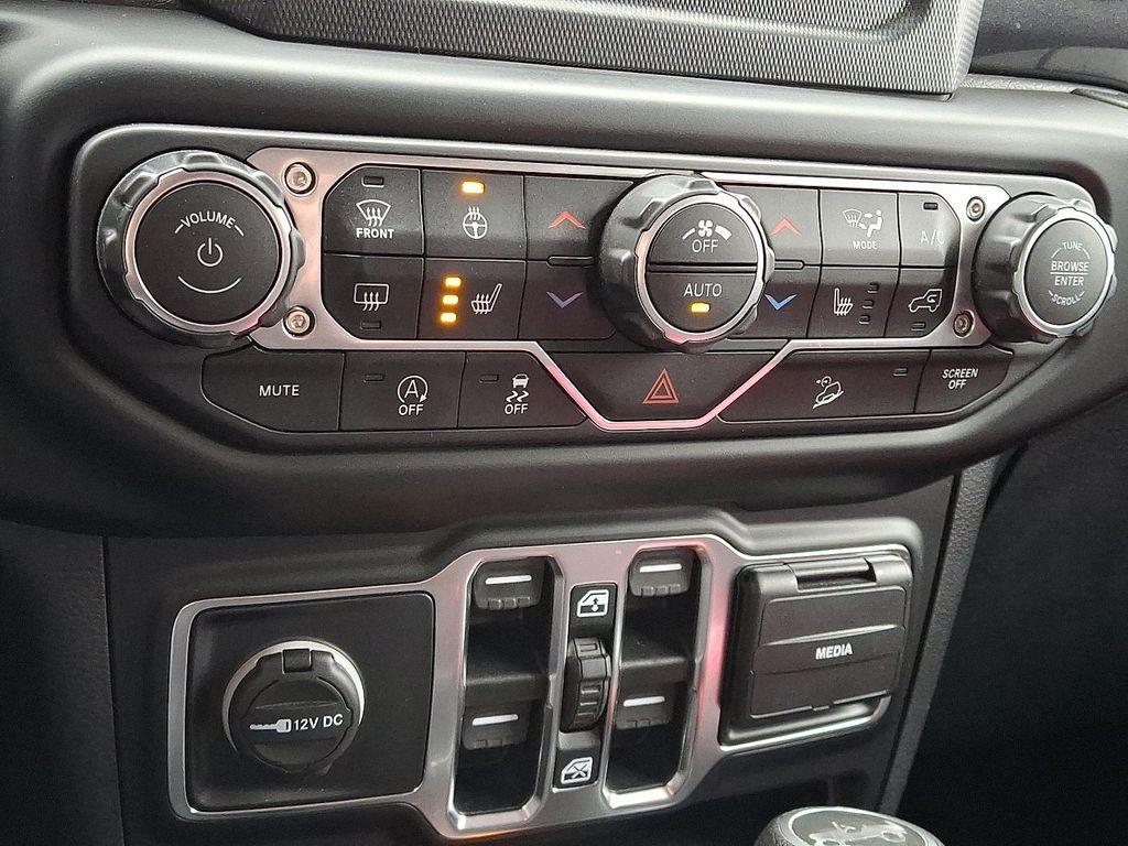 used 2020 Jeep Wrangler Unlimited car, priced at $25,997