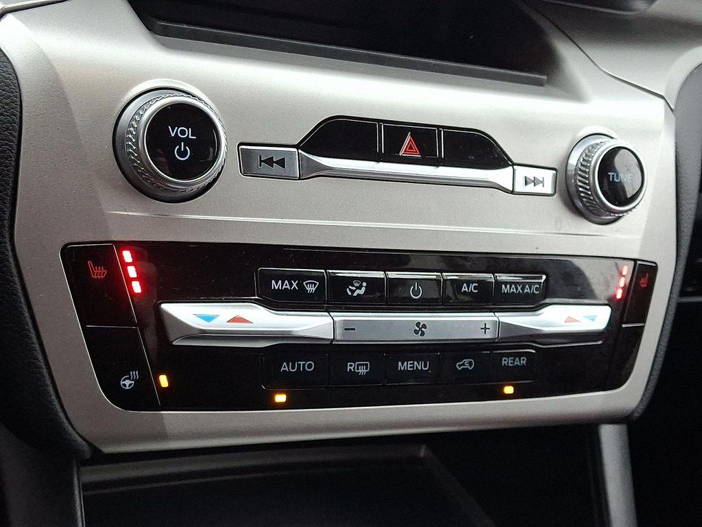 used 2022 Ford Explorer car, priced at $29,997