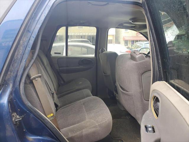 used 2002 Chevrolet TrailBlazer car, priced at $1,500