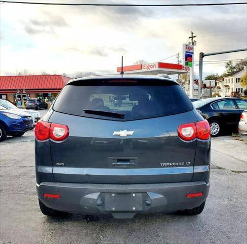 used 2010 Chevrolet Traverse car, priced at $6,990