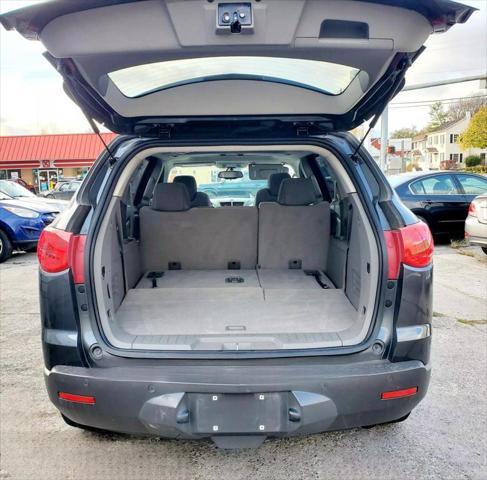 used 2010 Chevrolet Traverse car, priced at $6,990