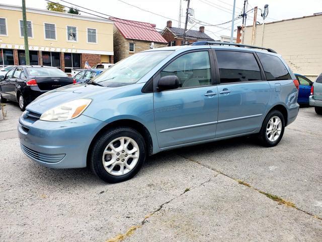 used 2005 Toyota Sienna car, priced at $7,250