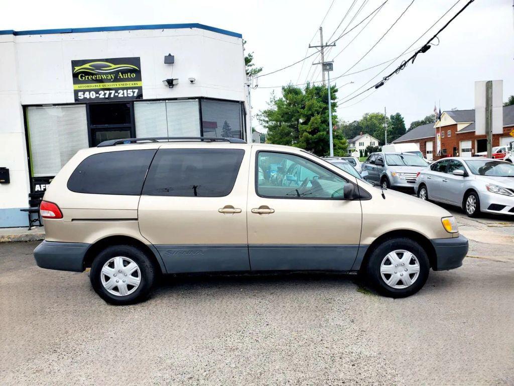 used 2001 Toyota Sienna car, priced at $3,990