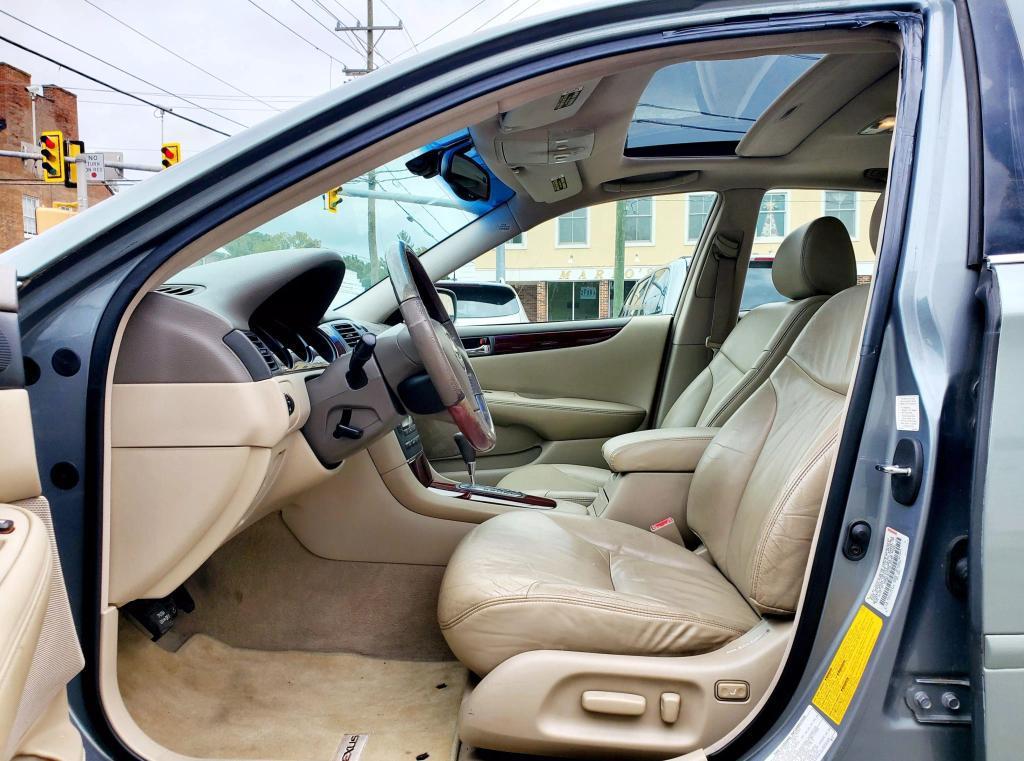 used 2002 Lexus ES 300 car, priced at $5,750