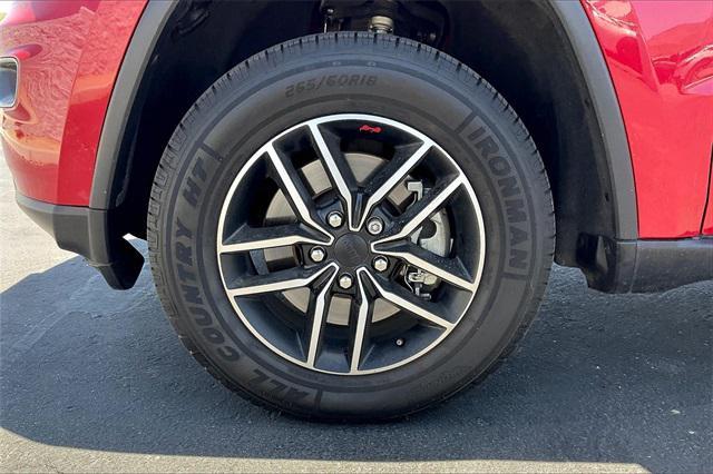 used 2021 Jeep Grand Cherokee car, priced at $33,986