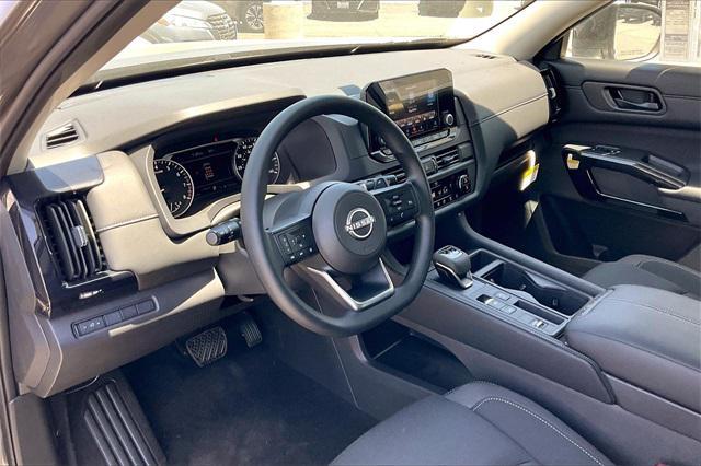 new 2025 Nissan Pathfinder car, priced at $38,450