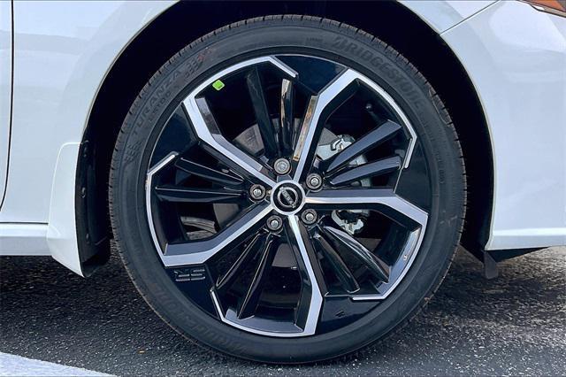new 2025 Nissan Altima car, priced at $32,390