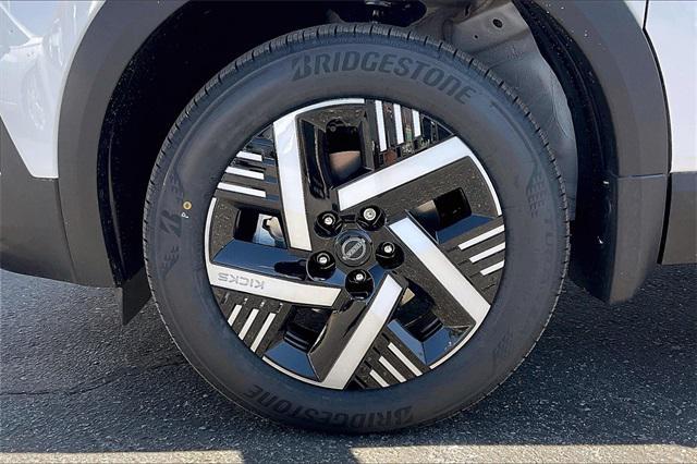 new 2025 Nissan Kicks car, priced at $26,045