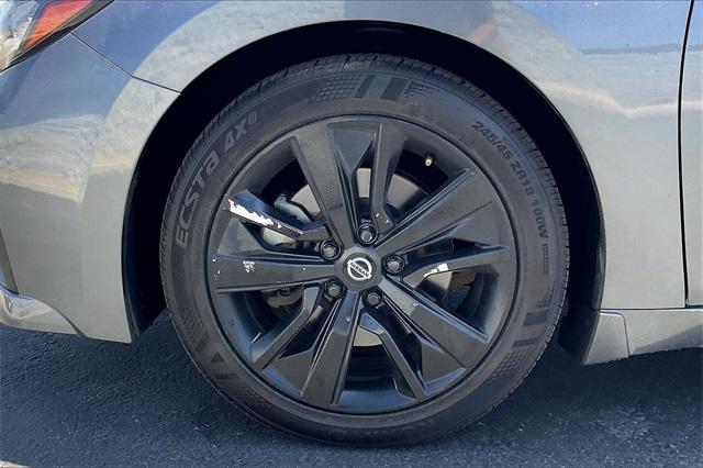 used 2021 Nissan Maxima car, priced at $23,995