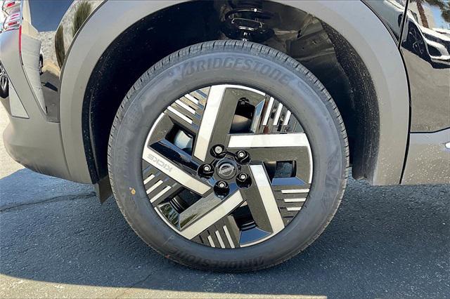new 2025 Nissan Kicks car, priced at $25,335
