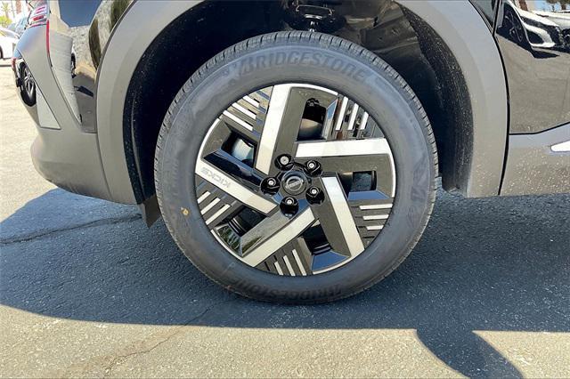 new 2025 Nissan Kicks car, priced at $25,335